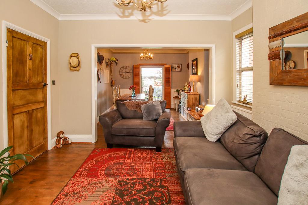 3 Bedroom Detached For Sale in Leicester Road, Shepshed, Leicestershire